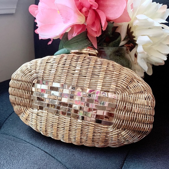 Rodo Italy Gold Metal Basket Weave Evening Clutch